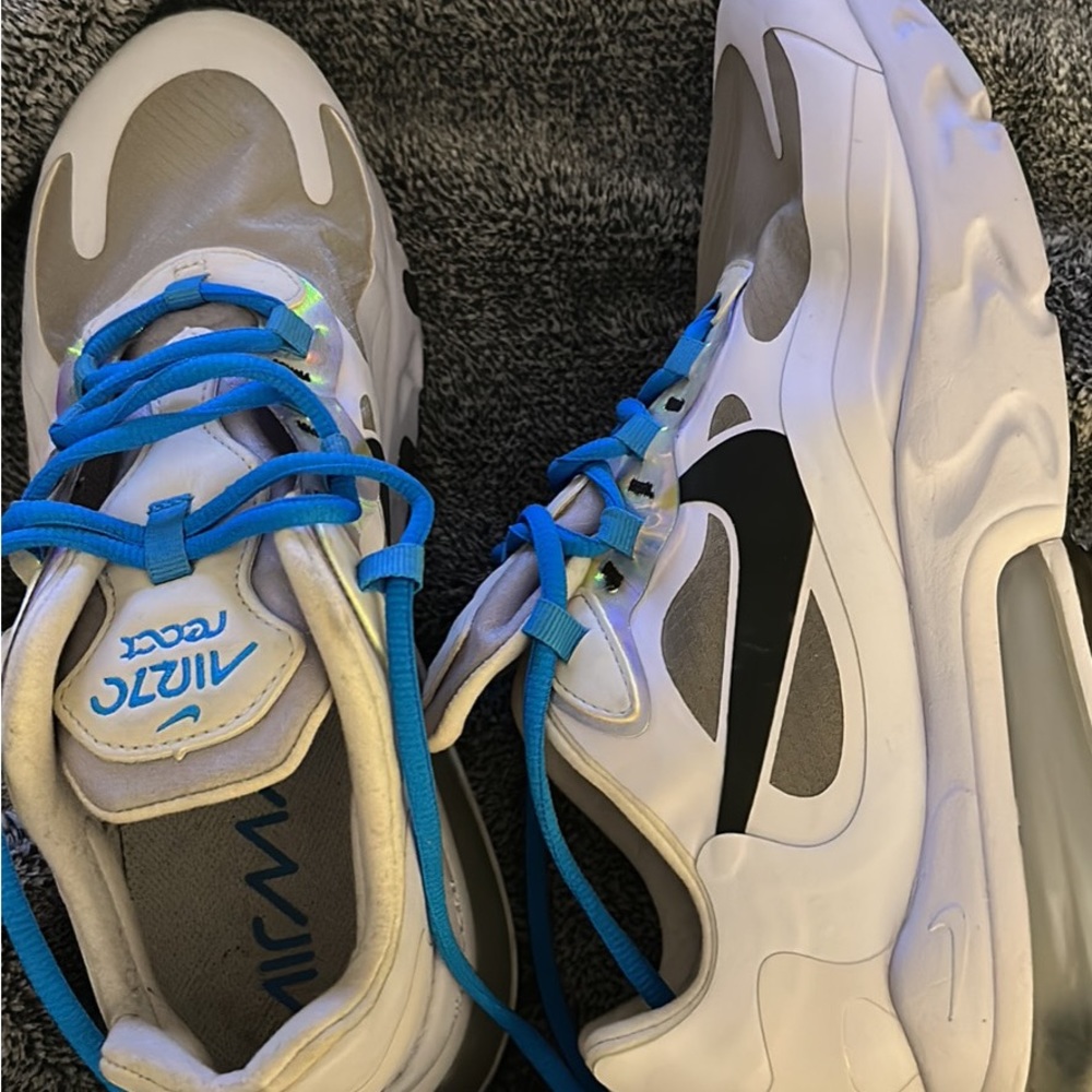 Nike air 270 react women’s size 9. Iridescent. Comfortable worn twice. - Picture 1 of 1